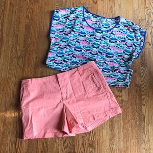 Multi colored shirt Size L